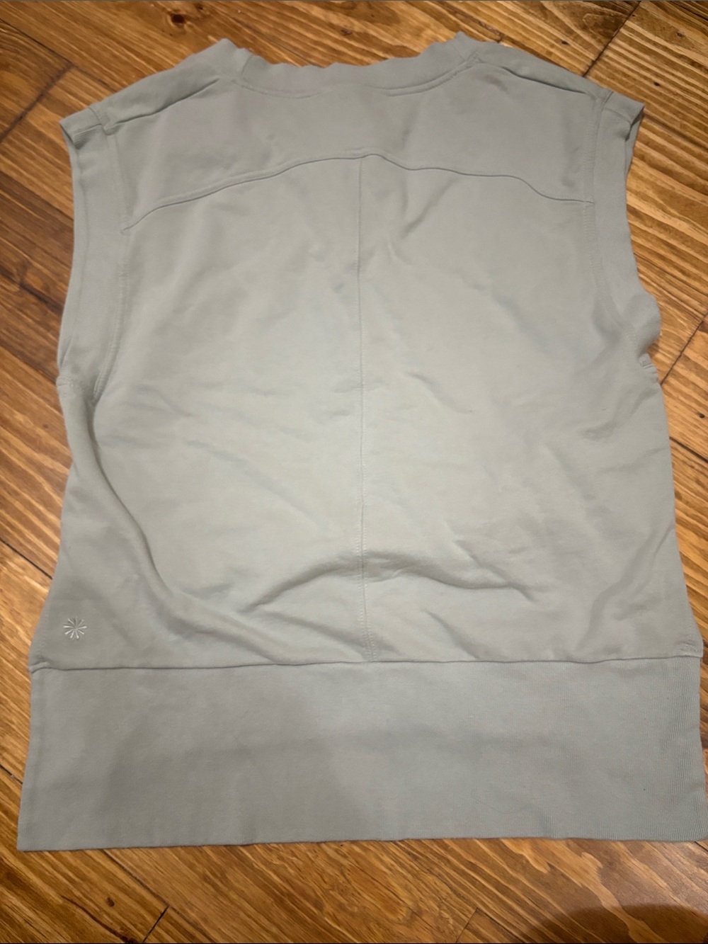 Athleta Retroterry Sleeveless V-neck Sweatshirt in Sage Green Size Medium - Picture 3 of 3
